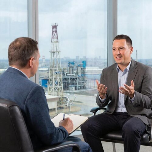 сотрудники отвечают на вопрос, почему уволились с прошлой работы в нефтегазовой отрасли